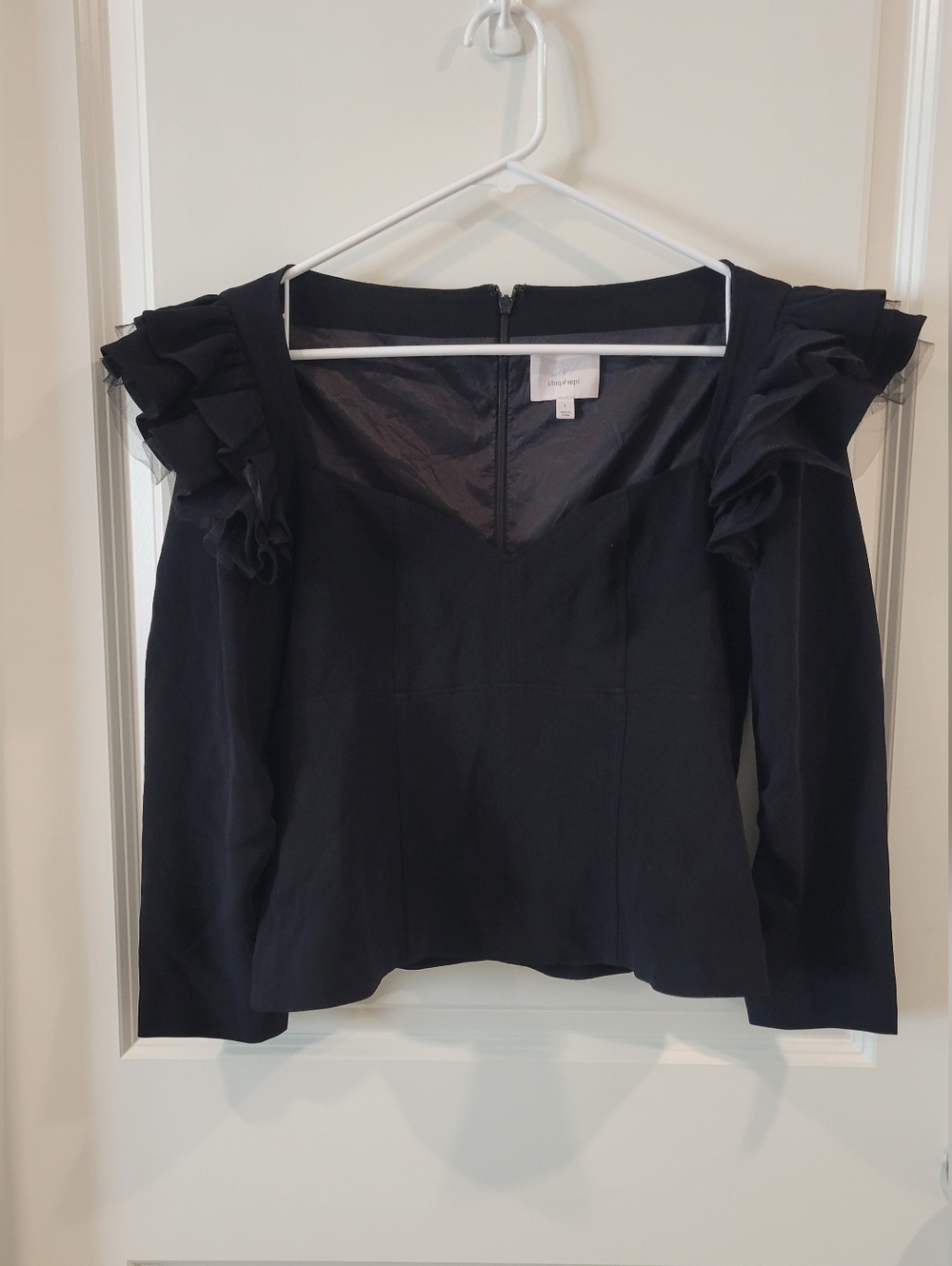 Cinq A Sept Blouse Size Large